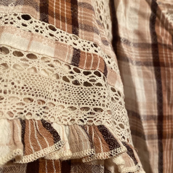 Brown Plaid open back embroidered top- American Eagle - Picture 3 of 5